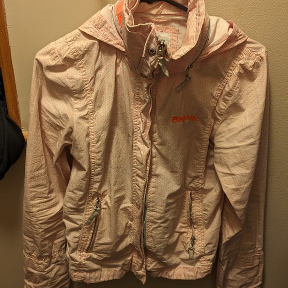 Bench - Picture 2 of 8